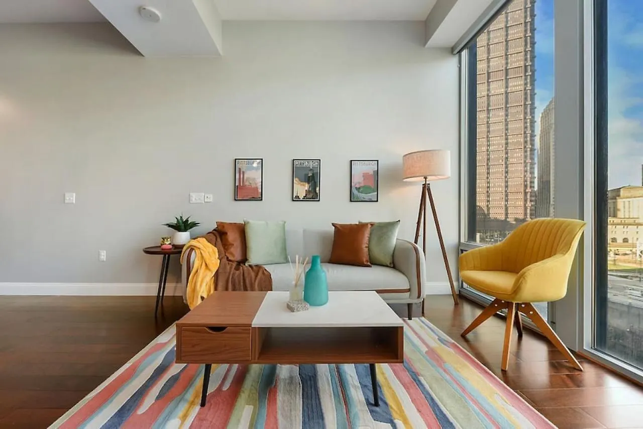 Hostwise Stays -The Washington At Chatham - Gym - Free Garage Parking - City Views - More ピッツバーグ 0*,